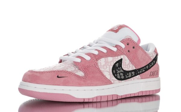 Nike SB Dunk Low x Dior Pink розовые замшевые женские (35-39)